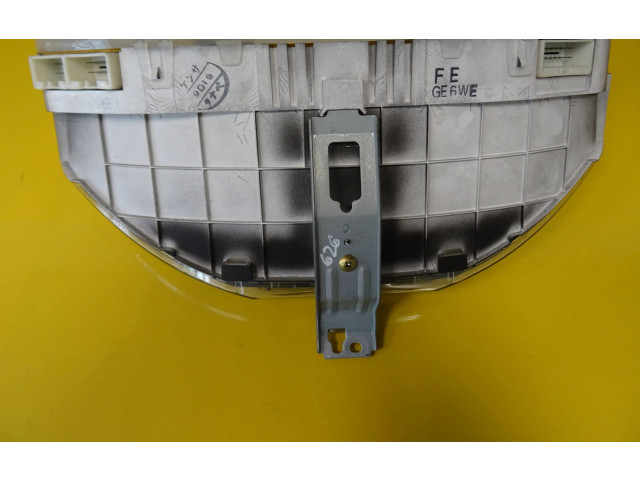 Панель приборов GE6WE Mazda 626