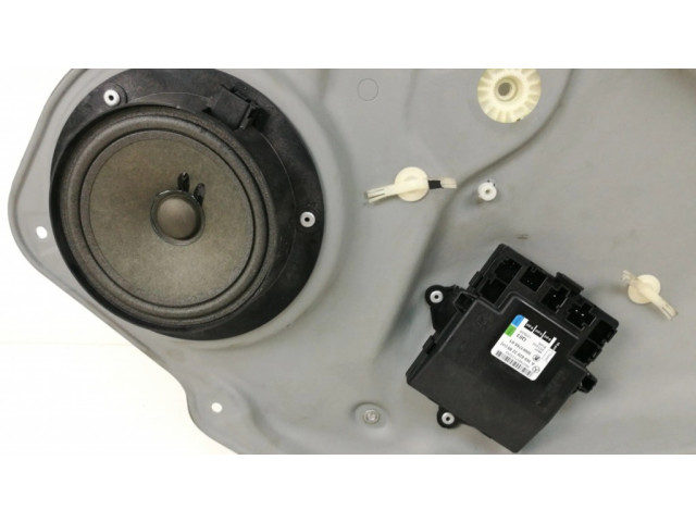 Задний електрический механизм для подъема окна без двигателя