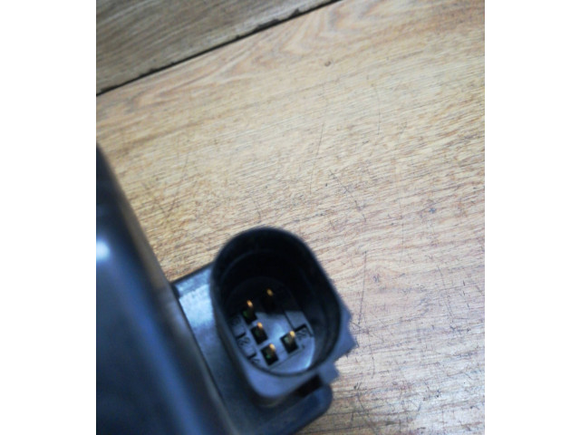 Vstřikovač 03G131501, 050398436 Volkswagen PASSAT B6