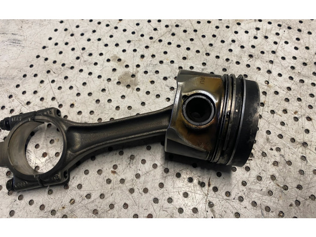 Píst    Volkswagen Caddy     