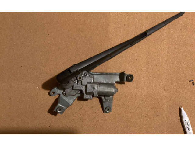 Моторчик заднего дворника SJ049 Subaru Forester SK