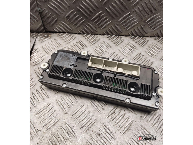 Блок управления климат-контролем    Volkswagen PASSAT B6