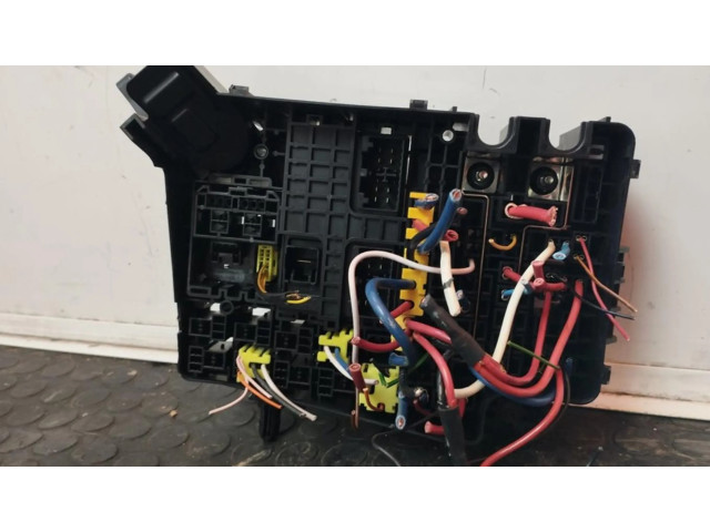 Блок предохранителей 91201-j7830   KIA Ceed    