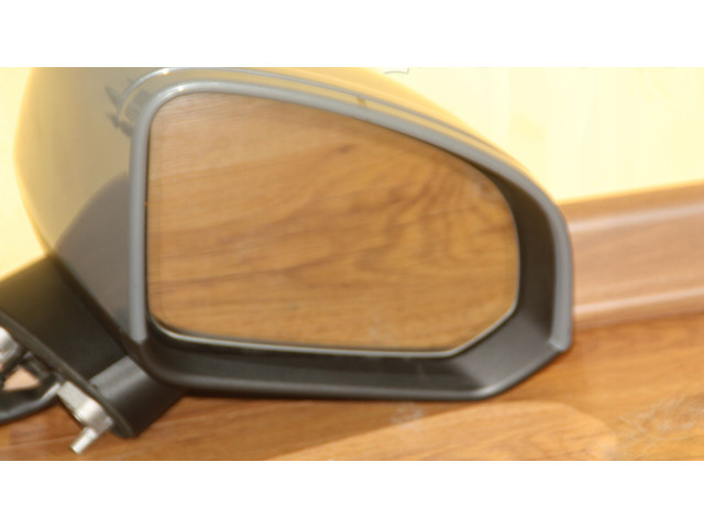 Зеркало электрическое Volvo XC40 - года