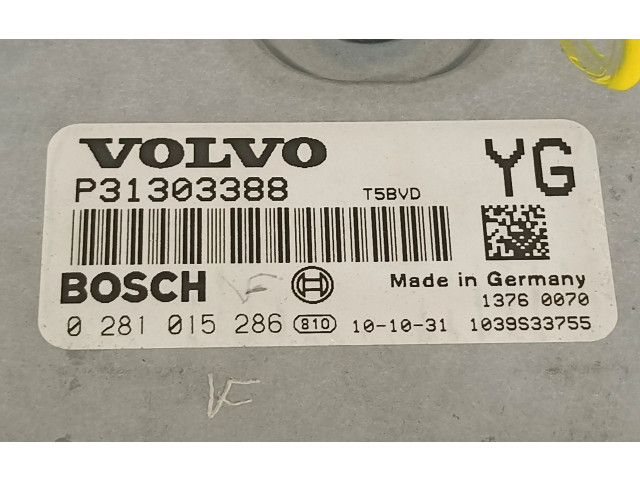 Řídící jednotka 31303388, 0281015286 Volvo V60 2018
