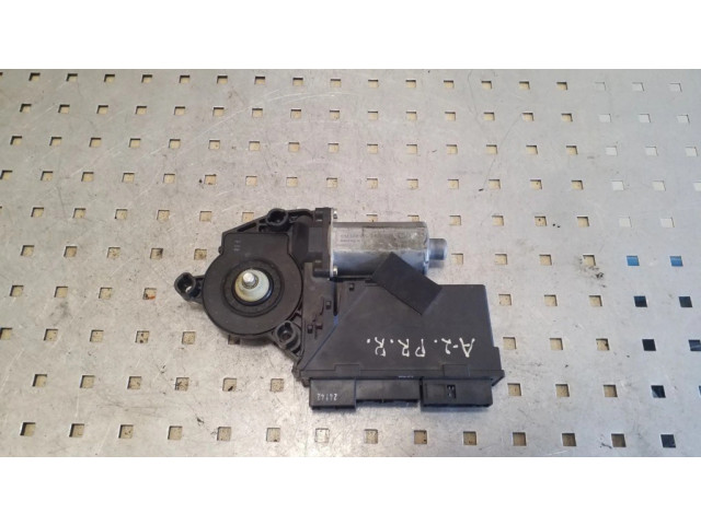 Передний двигатель механизма для подъема окон