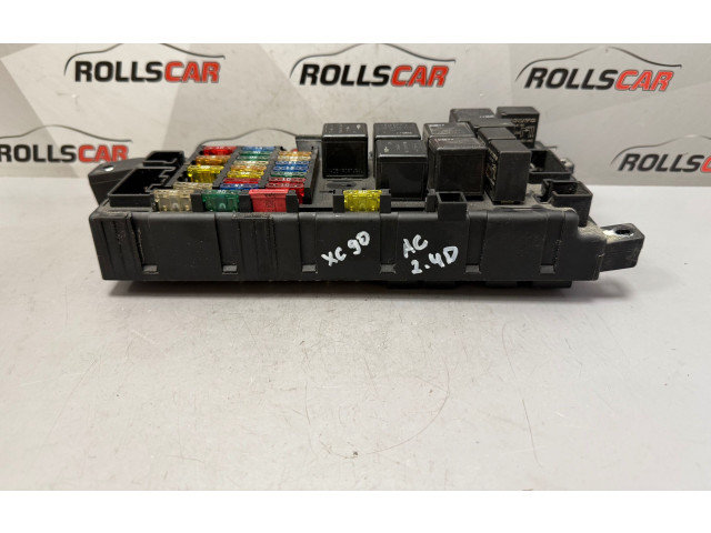 Блок предохранителей 518826003, 8678449 Volvo XC90