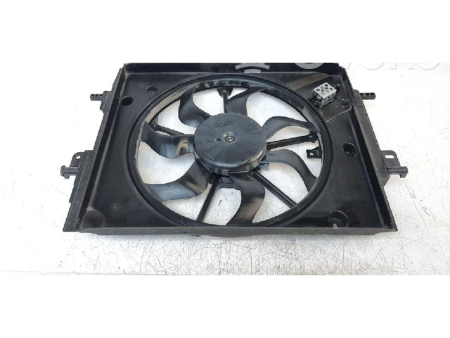 Вентилятор радиатора 214813070R Dacia Sandero