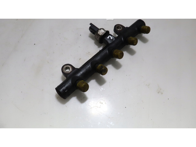 Топливная рампа Citroen C5