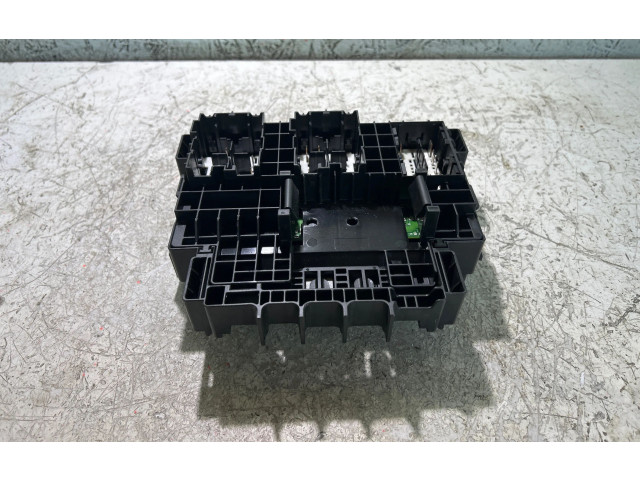 Блок предохранителей 68460093AC, 09932422105   Jeep Grand Cherokee WL    