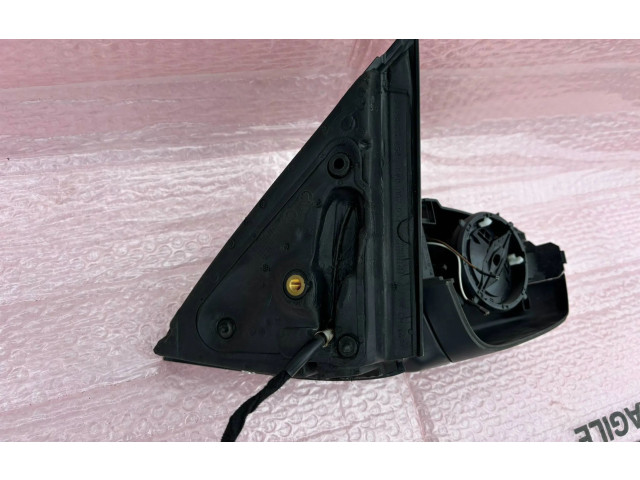 Зеркало электрическое Skoda Fabia Mk3 (NJ) 2015 - 2021 года