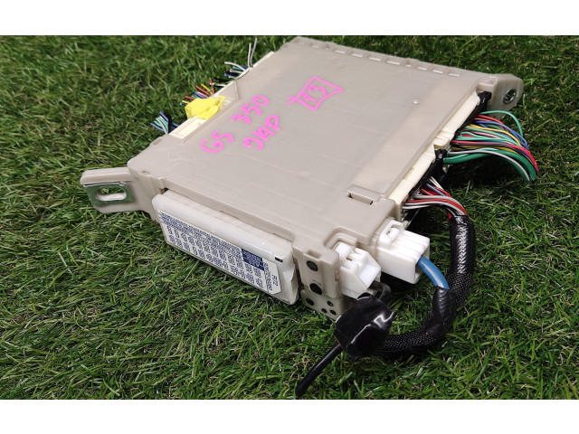 Pojistková skříňka 8273030L40B Lexus GS 250 350 300H 450H 2013