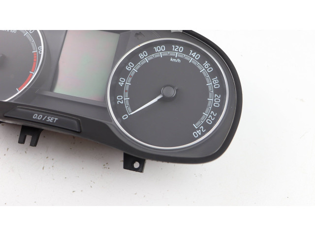 Панель приборов 6V0920730D, A2C18527500 Skoda Fabia Mk3 (NJ)