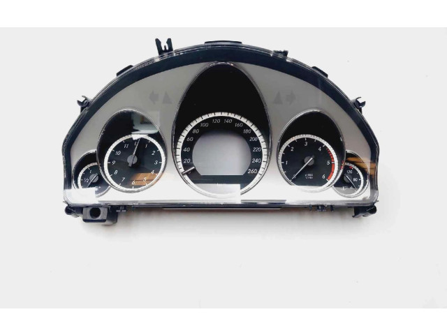 Přístrojová deska Mercedes-Benz E AMG W210 2009 A2129006104, A2C53257171