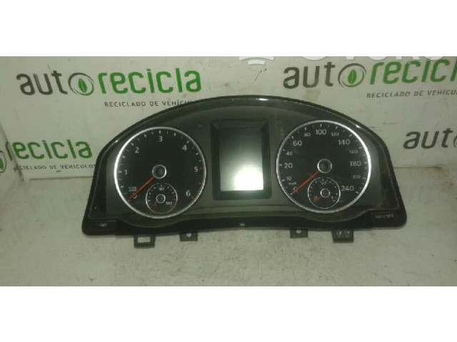 Přístrojová deska  Volkswagen Tiguan 2010   