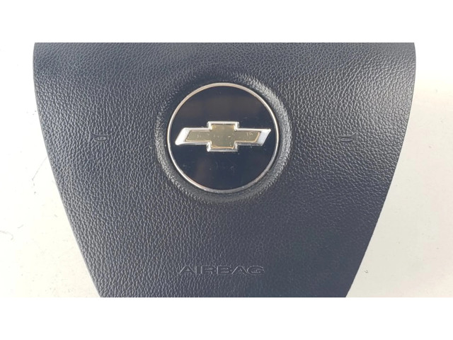 Подушка безопасности водителя 688437698, 95028511 Chevrolet Captiva