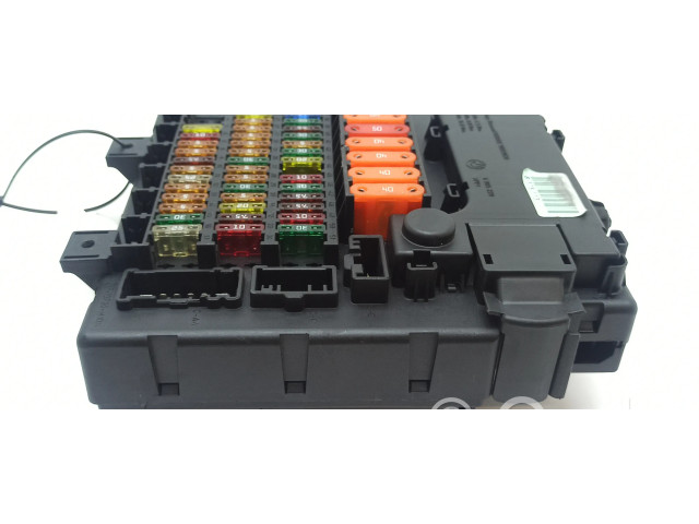 Блок предохранителей 6911922, 6905228   BMW Z4 E85 E86    