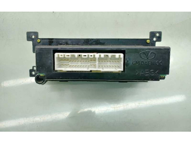 Блок управления климат-контролем 20992735 Chevrolet Captiva