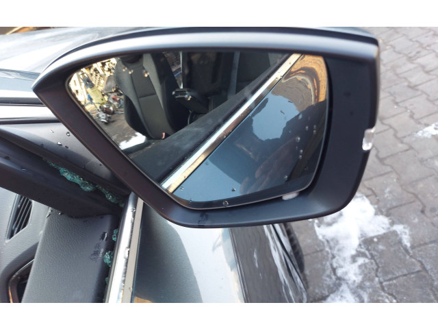 Зеркало электрическое Skoda Karoq 2017 - года