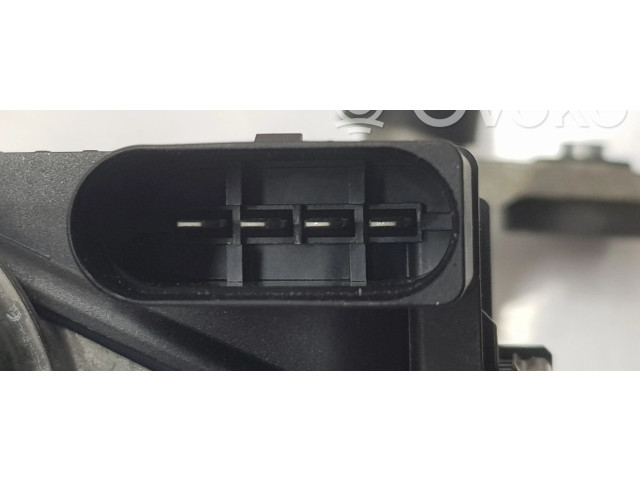 Моторчик дворников 5H1955023C Volkswagen Golf VIII