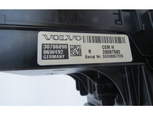 Блок предохранителей 30786890, 06W492   Volvo XC90    