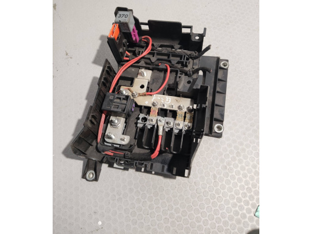 Pojistková skříňka 7L0937548C Audi Q7 4L 2009