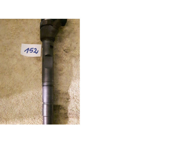 Vstřikovač 057130277M   Audi A8 S8 D3 4E  pro benzínový motor 4.0  