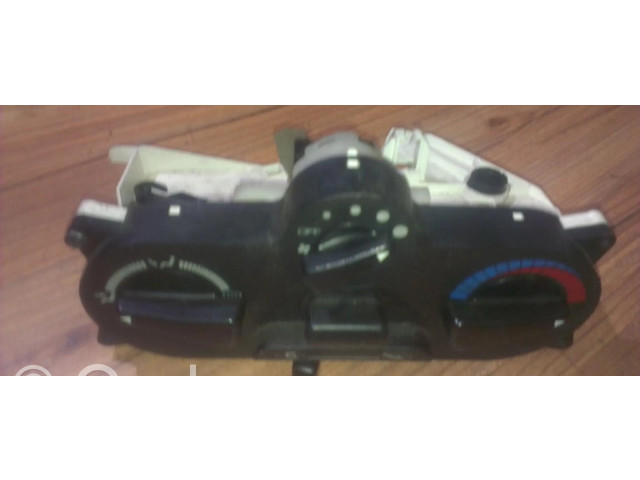 Блок управления климат-контролем 9041704687, mb947678 Mitsubishi Carisma