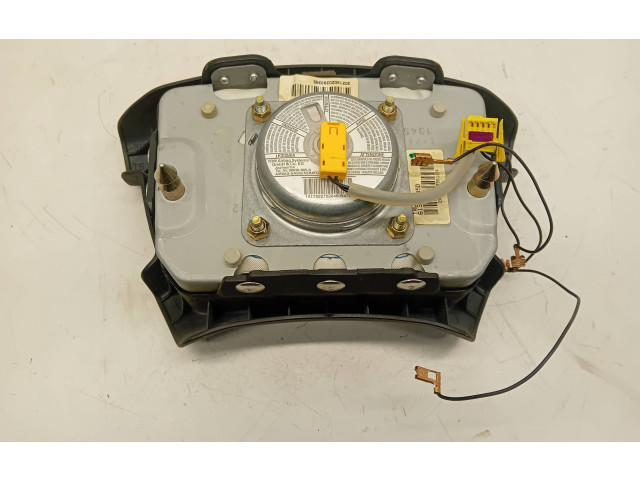 Подушка безопасности водителя 61305245D, 20226225581074 Skoda Fabia Mk1 (6Y)