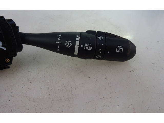 Ручка стеклоочистителей Mitsubishi Colt