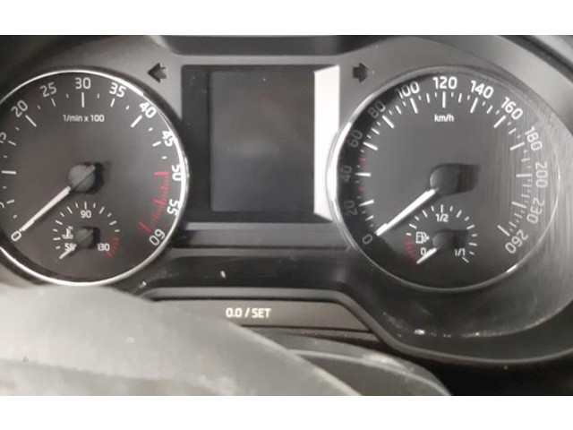 Панель приборов 5E0920751C   Skoda Octavia Mk3 (5E)       