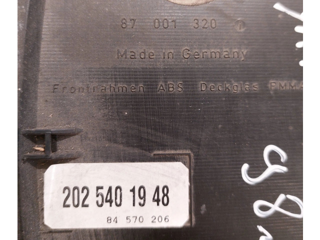 Přístrojová deska Mercedes-Benz C W202 2000 2025401948, 84570206