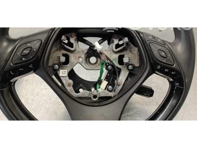 Руль Toyota C-HR I 2016 - 2023 года 627554600