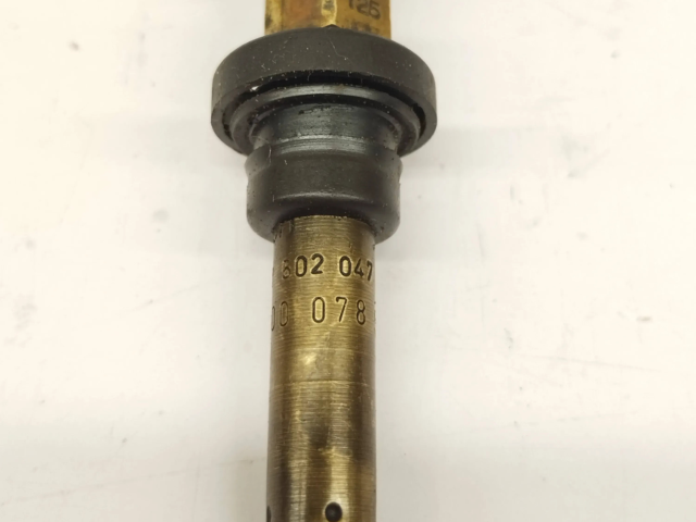 Vstřikovač 0000785623 Mercedes-Benz E W124 pro benzínový motor 2.6