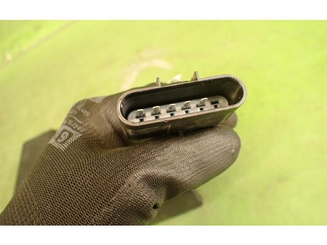 Блок предохранителей  3133718230659092   Volvo V70    