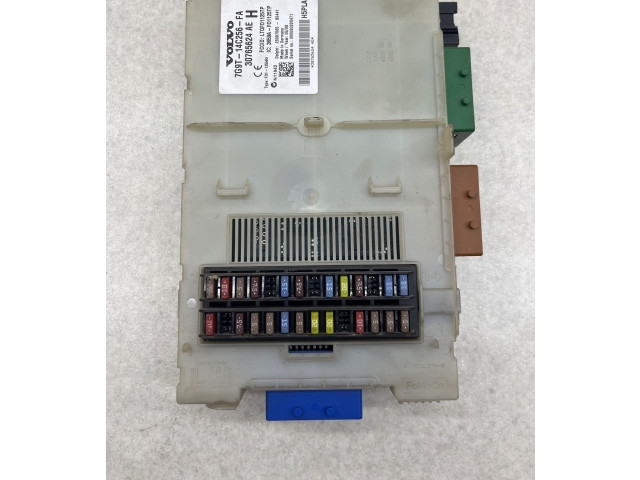 Блок предохранителей 7G9T14C256FA, 30765624AE Volvo V70