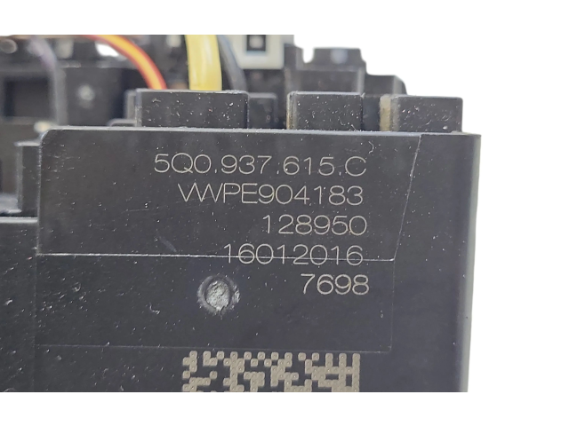 Блок предохранителей 5Q0937615C Skoda Superb B8 (3V)