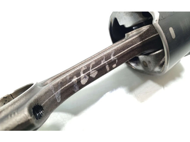  Поршень с шатуном D5244T18   Volvo XC90  