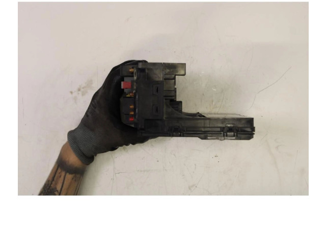 Turbodmychadlo Блок предохранителей MercedesBenz Mercedes-Benz SLK AMG R171 271944