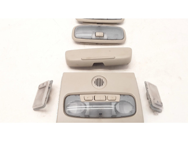 Фонарь освещения задних мест