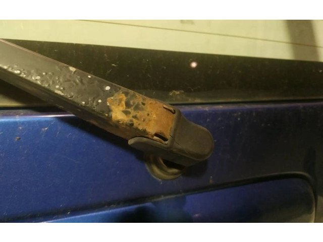 Моторчик заднего дворника     Suzuki Ignis