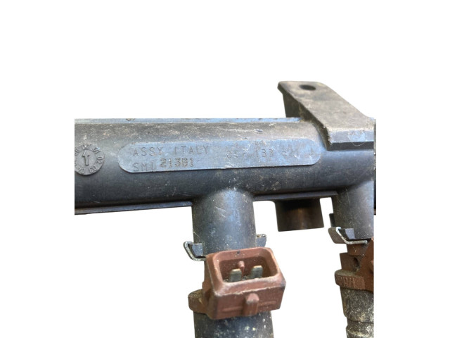 Топливная рампа 047133319Q, 047133321J Skoda Fabia Mk1 (6Y)