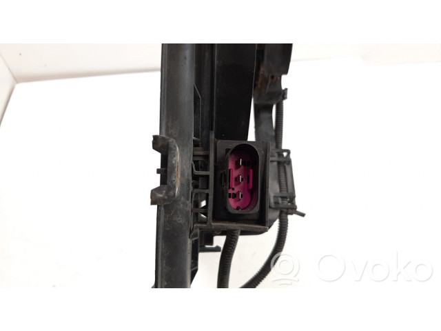 Вентилятор радиатора     6E0959455A, 1J0121207    Skoda Octavia Mk1 (1U) 1.6