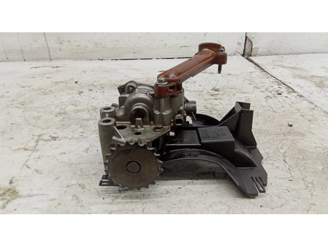 Масляный насос  1184 8200345757  Renault Espace -  Grand espace IV 2.0