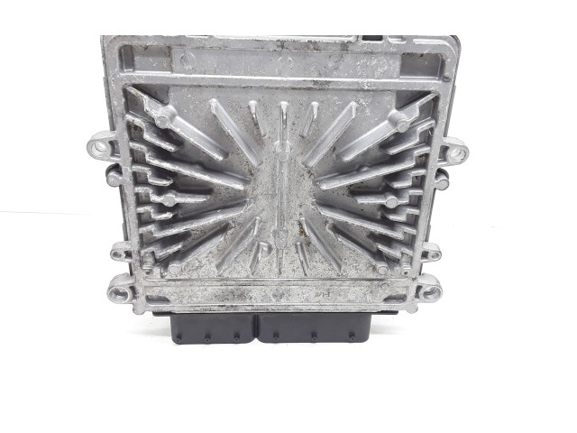 Блок управления двигателя 31303388, P31303388   Volvo V70