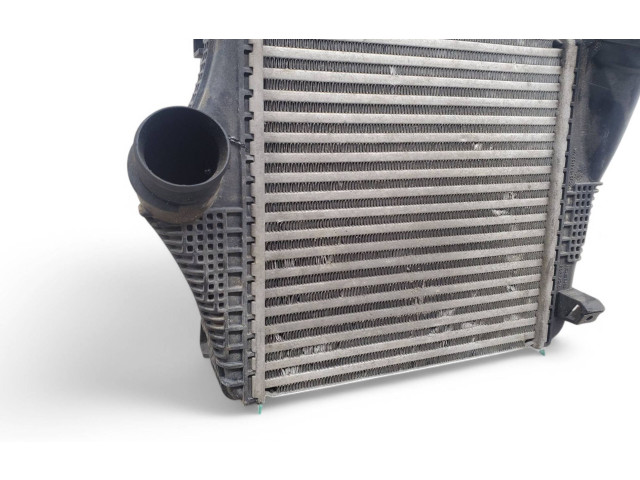 Интеркулер  4M0145804R, 8E4350000   Audi SQ7 