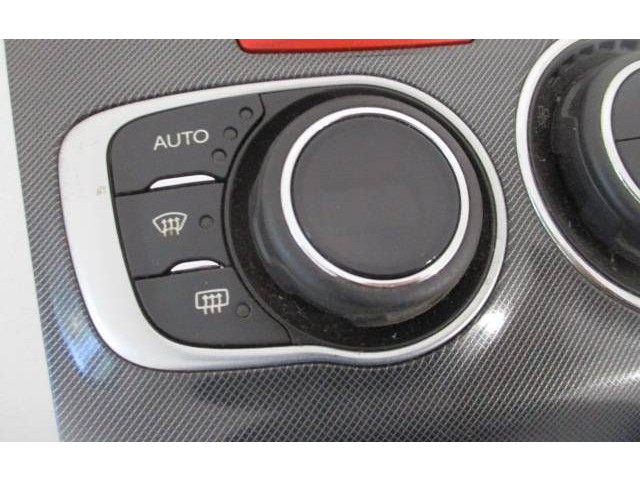 Блок управления климат-контролем 9666027477   Citroen DS4