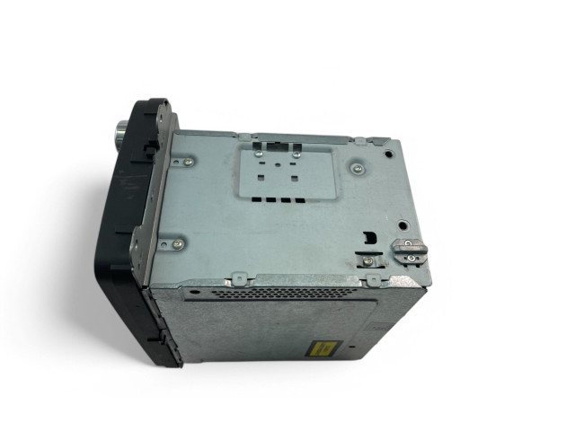 Радио/ проигрыватель CD/DVD / навигация 1K0035186AD Volkswagen Jetta III