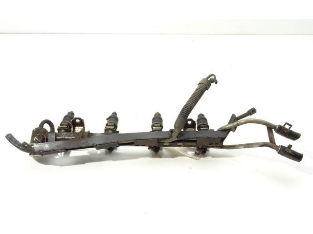 Топливная рампа    Audi A3 S3 8L  