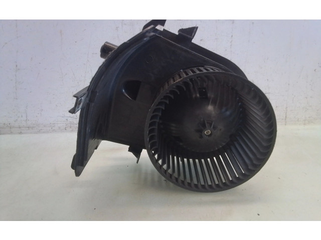 Вентилятор печки Volkswagen Golf III